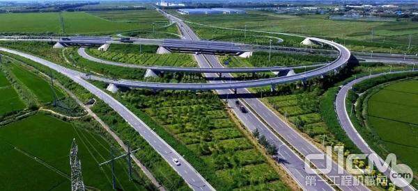 周南高速2017年最新動態(tài)全解析，進展與挑戰(zhàn)的挑戰(zhàn)與機遇探討