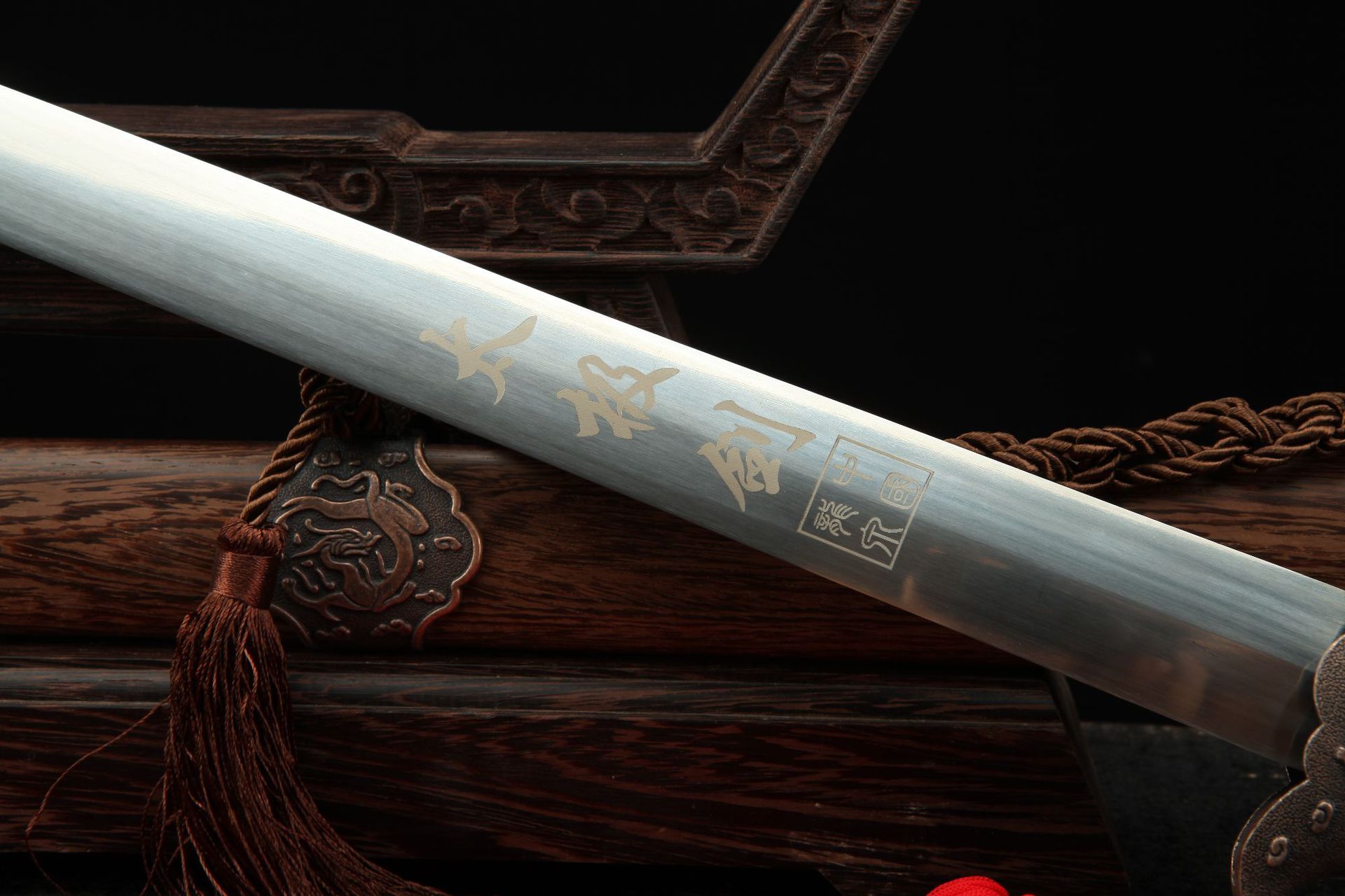 龍泉太極劍價(jià)格,龍泉太極劍價(jià)格，探尋傳統(tǒng)與現(xiàn)代的完美融合