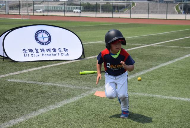 棒球比賽的英文表達(dá)與情感之旅，通過(guò)變化尋找信心與成功之路