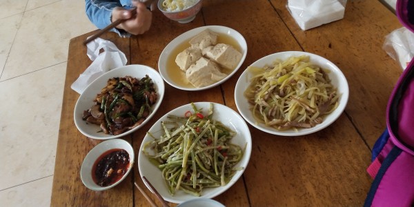 萬家炊上市，機遇與挑戰(zhàn)并存的時刻