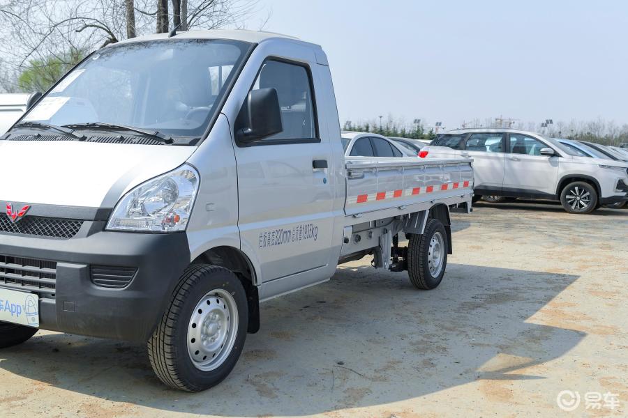 五菱榮光小卡新款車型圖，小巷中的隱藏之寶亮相！