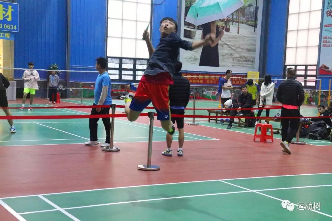 羽毛球比賽圓滿落幕，揮拍逐夢(mèng)，翱翔未來的無限可能