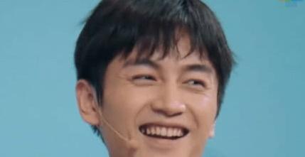 結(jié)婚男演員的心靈與自然的完美婚禮之旅