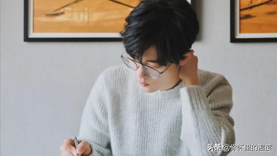 揭秘娛樂圈璀璨明星的魅力之源，演員人氣榜解析