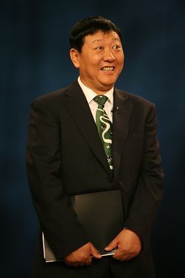 牛根生最新動態(tài)，變化中的力量與自信成長的啟示