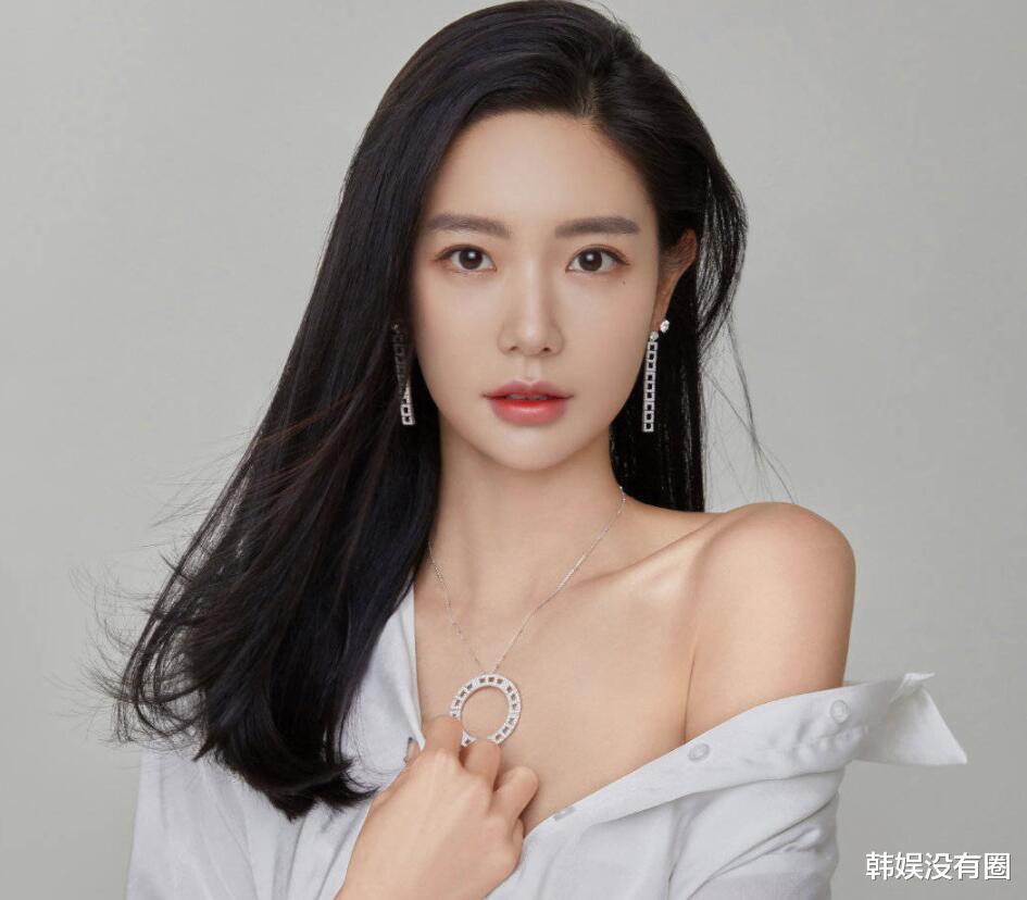 金泰妍短發(fā)新照發(fā)型指南，從初學(xué)到進(jìn)階，打造時(shí)尚短發(fā)秘籍