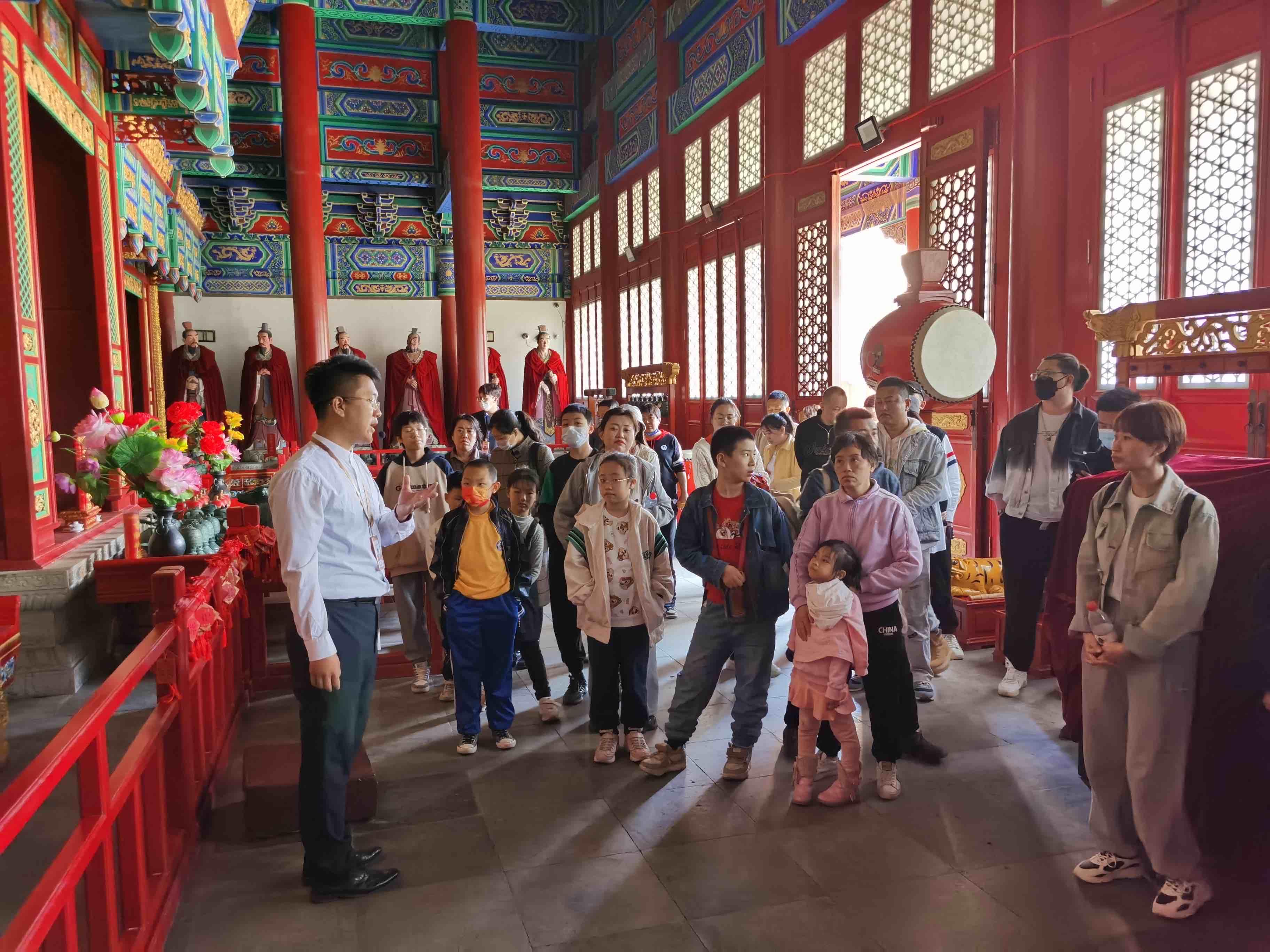 國學(xué)小演員，傳承文化之光，展現(xiàn)傳統(tǒng)魅力