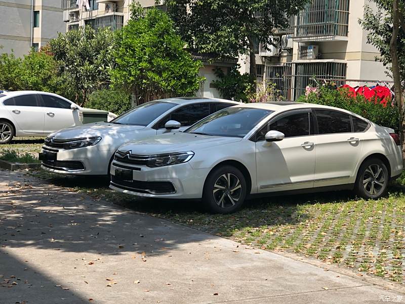 17款C5最新資訊,重磅更新揭秘雪鐵龍全新C5系列，共攬十七款最新資訊！??