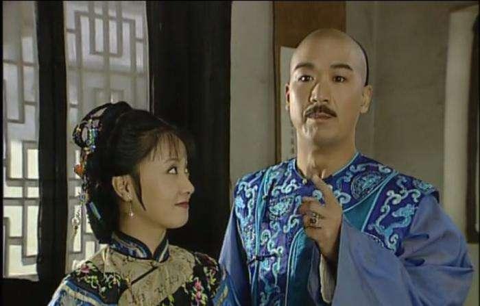 舞臺(tái)上的權(quán)力與藝術(shù)，皇帝演員的獨(dú)特魅力與交織之旅