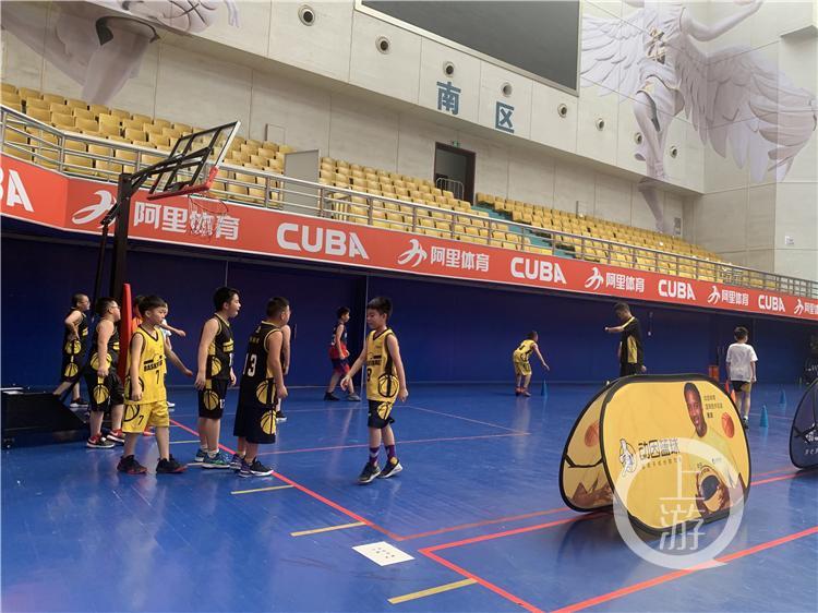 羽毛球賽事報(bào)名啟動(dòng)，快來(lái)填寫報(bào)名表！