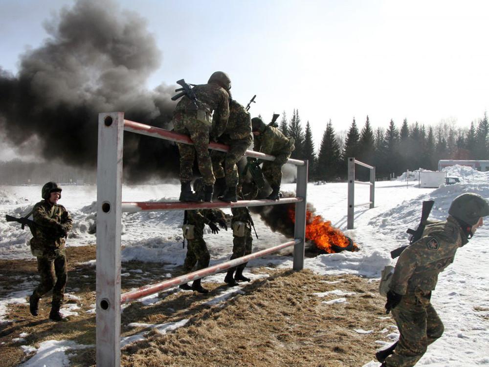 特種部隊(duì)比賽視頻，科技鋒芒展現(xiàn)未來戰(zhàn)場(chǎng)風(fēng)采！