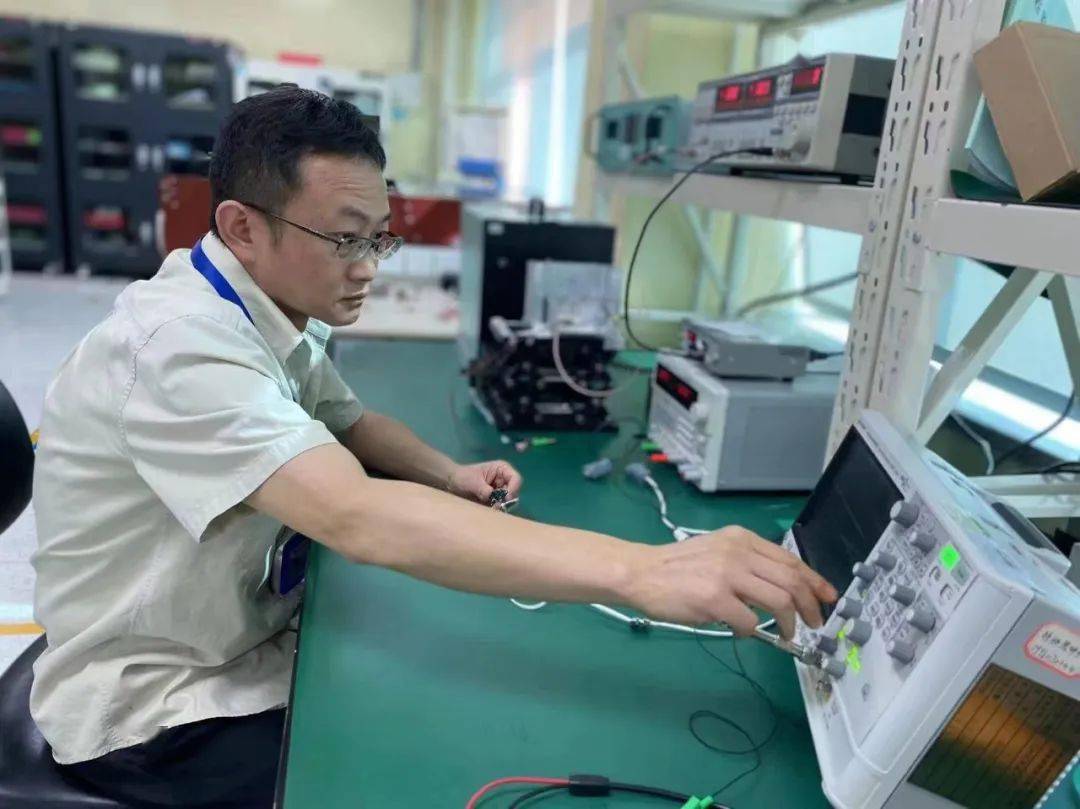 電子最新達人，時代的領跑者，引領潮流前沿！