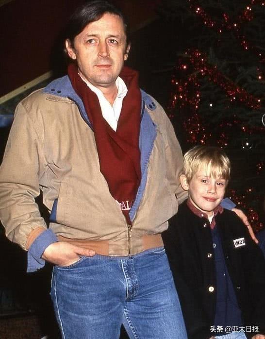 蕾哈娜最新影視作品,蕾哈娜最新影視作品，小巷中的隱藏寶藏，一家特色小店的獨特魅力