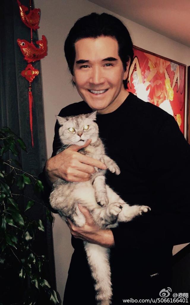 費(fèi)翔微博更新揭秘，小巷神秘小店探險(xiǎn)之旅！