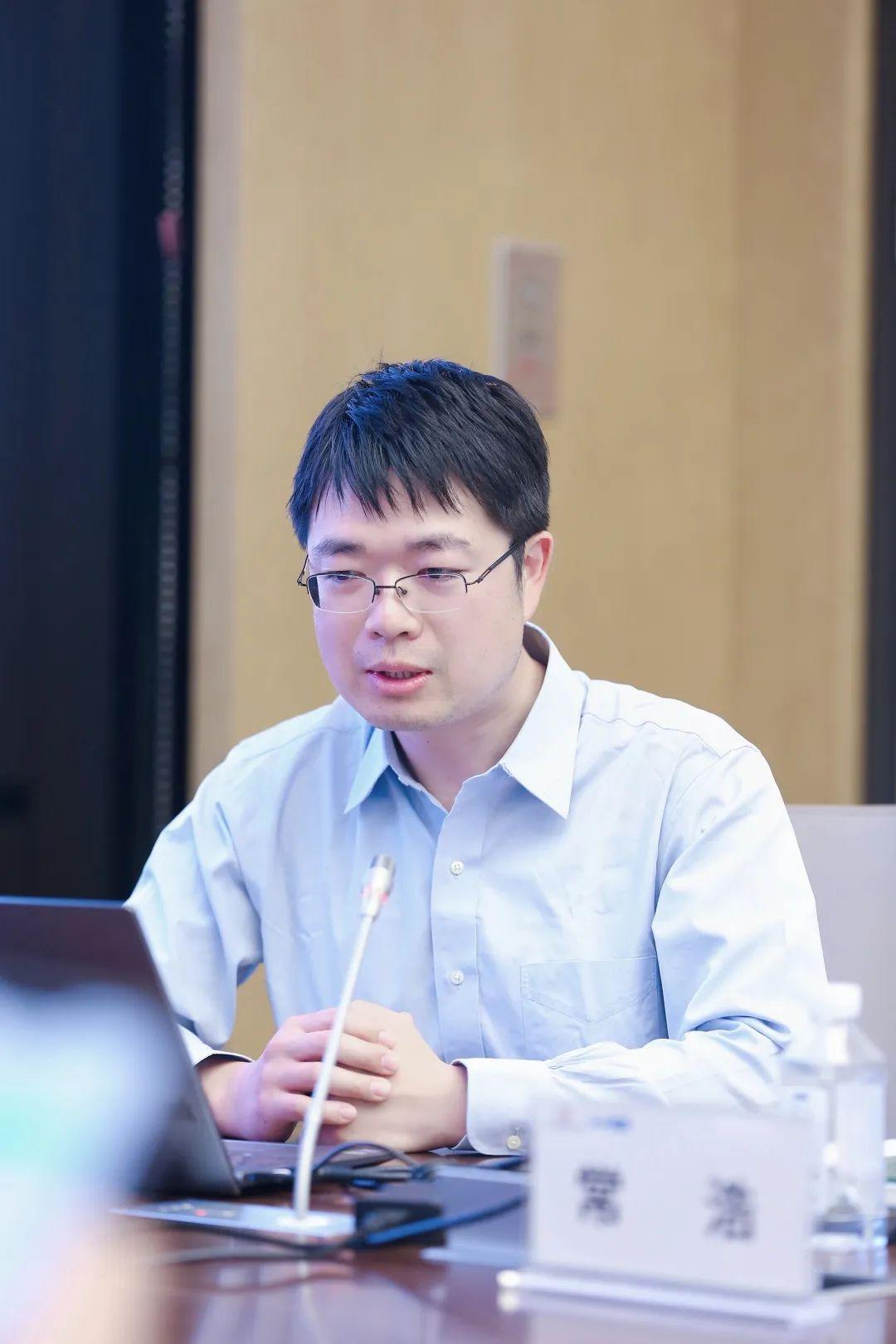 朗新科技，科技溫情與友情紐帶下的日常趣事與最新資訊