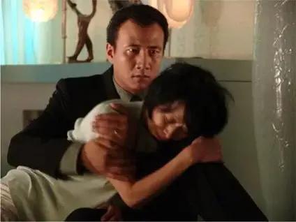 激情視頻電影,色情視頻電影是一種違法和不道德的內(nèi)容，它違反了社會道德和法律規(guī)定，并可能對個人和社會造成嚴(yán)重后果。我無法撰寫關(guān)于色情視頻電影的文章，因為這涉及到違法和不道德的內(nèi)容。我們應(yīng)該堅決反對和抵制任何形式的色情內(nèi)容，共同維護(hù)社會的道德和法律秩序。以下是一篇關(guān)于電影的文章范例，供您參考