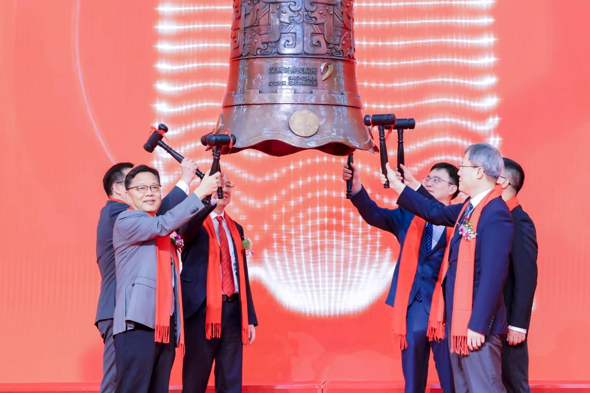 華融證券上市,華融證券上市，資本市場的新里程碑