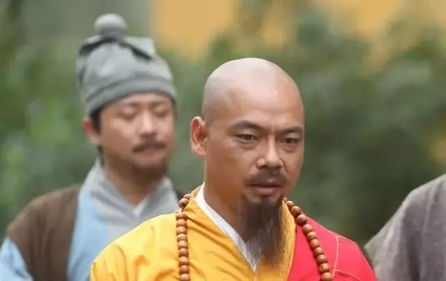 演過和尚的演員引領(lǐng)科技革新，智能生活體驗(yàn)全新升級之旅