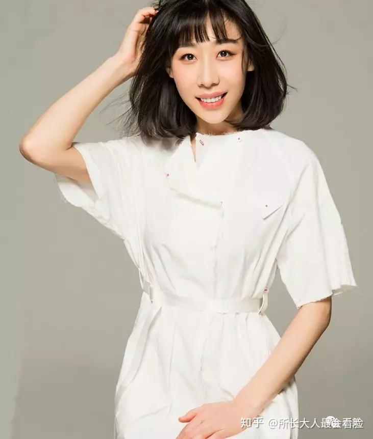 演員麗彩,演員麗彩，演藝之路的璀璨之星