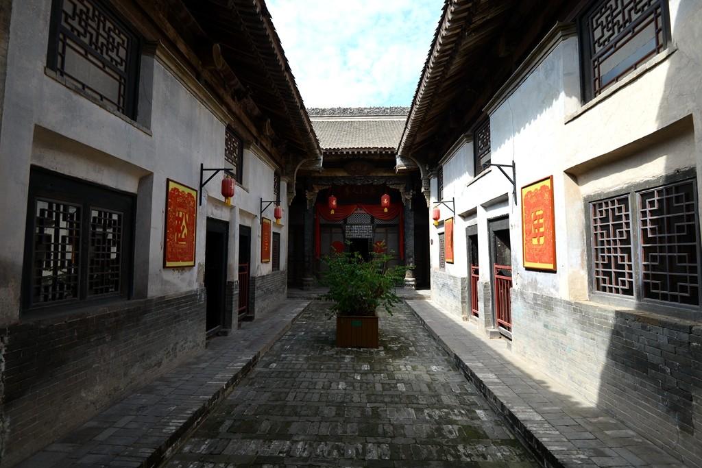 李家大院電視劇,李家大院電視劇，深度解讀其歷史底蘊(yùn)與當(dāng)代價(jià)值