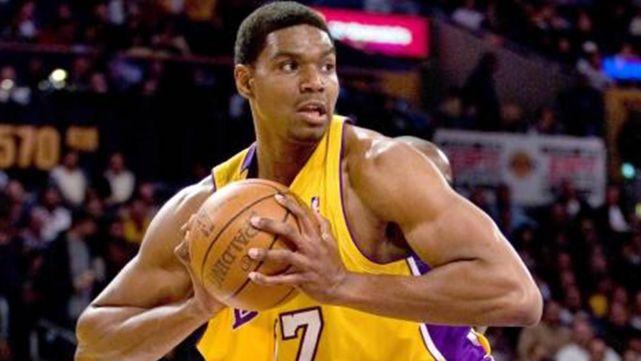 NBA最新球隊陣容，賽場風(fēng)采與日常溫馨故事