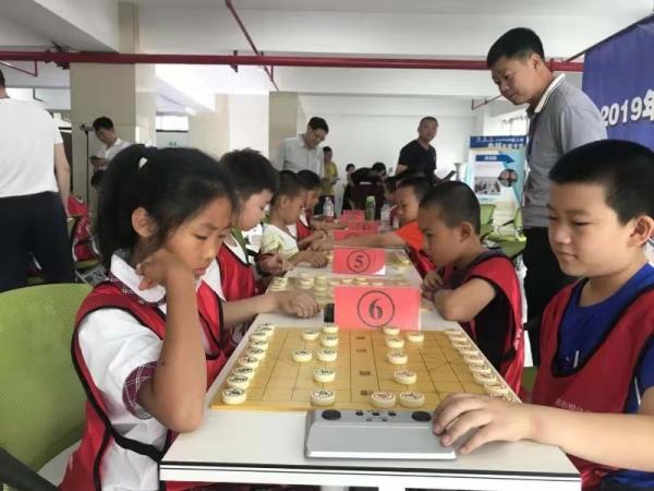 棋牌比賽之旅，探索自然美景，尋找內(nèi)心平靜的獨(dú)特體驗(yàn)