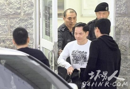 澳門尹國駒最新動態(tài)揭秘，小巷美食寶藏探索