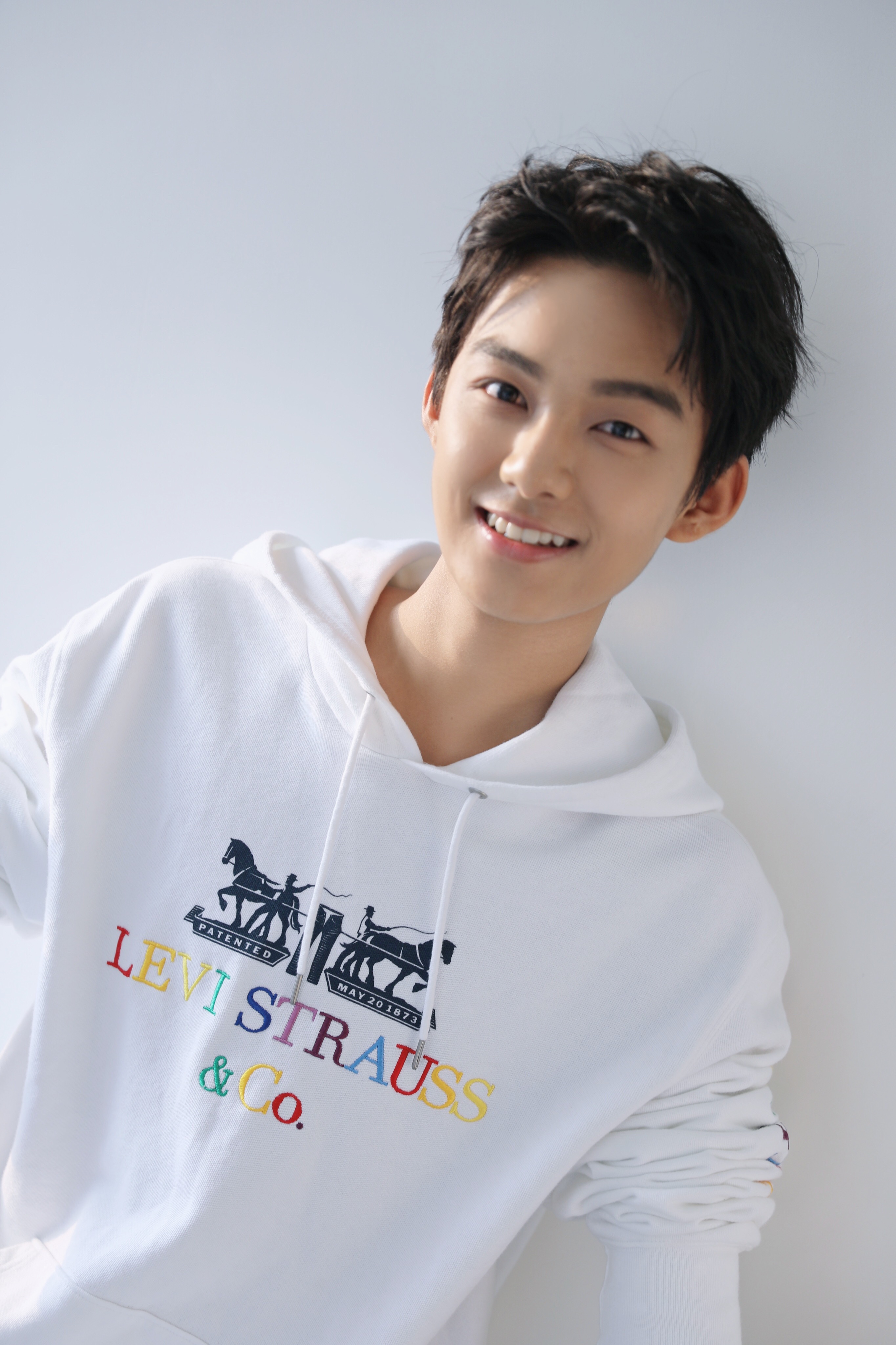 演員黃毅，與自然美景的邂逅與內(nèi)心寧靜之旅