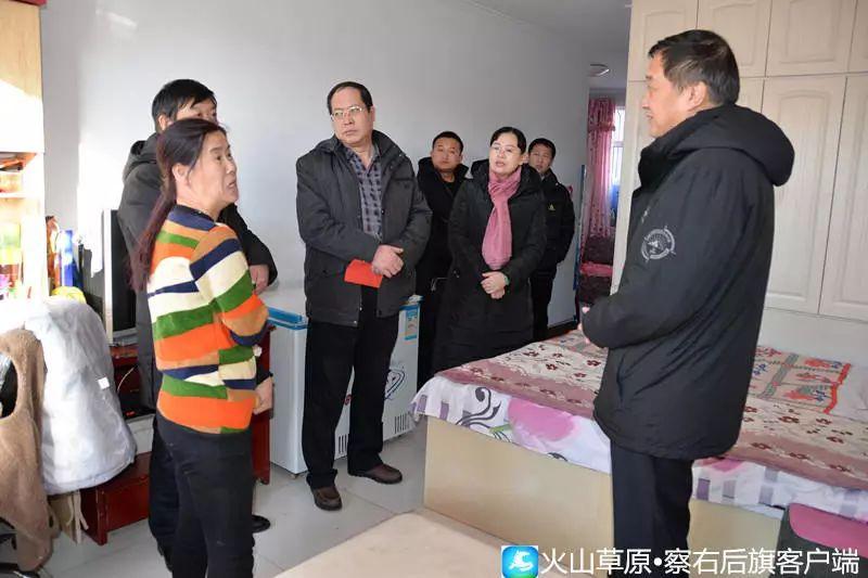 旭仁花，演技璀璨，星光熠熠的影視之星