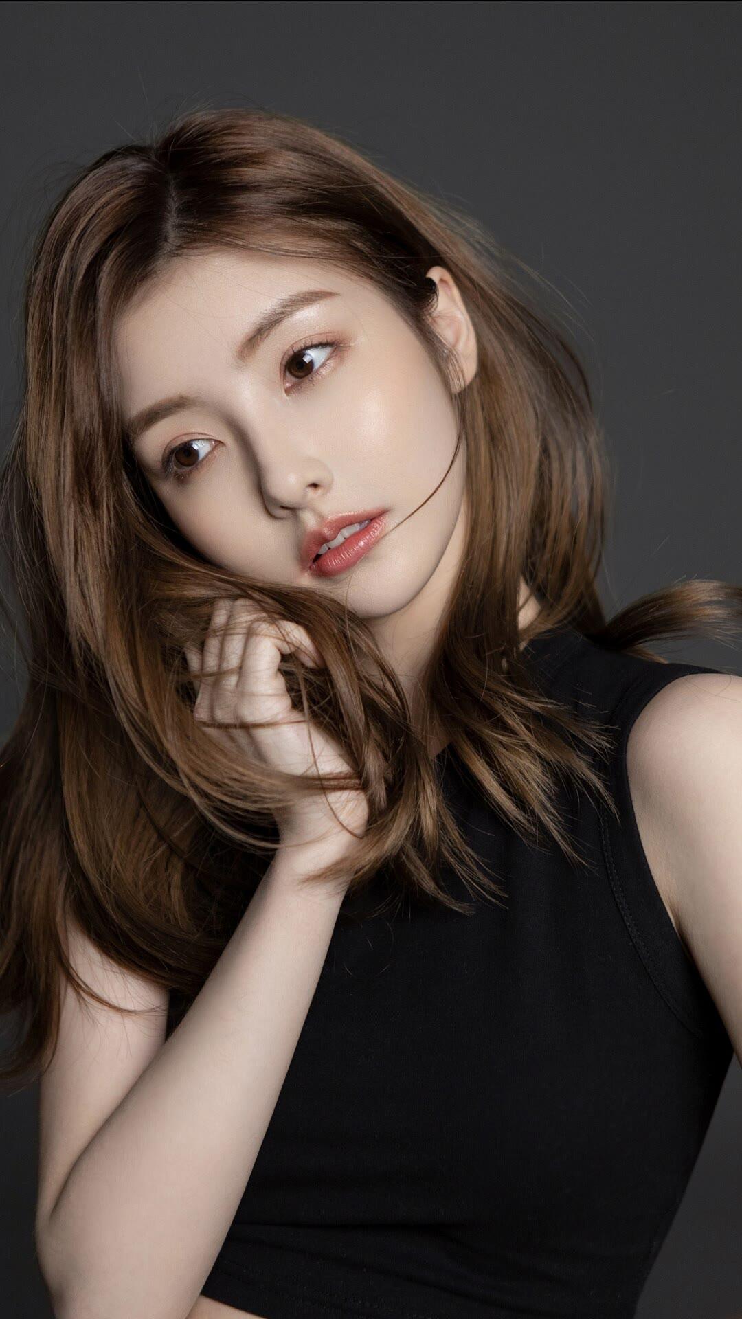 聯(lián)盟美圖秀最新一期，時(shí)代印記與潮流盛宴的炫酷呈現(xiàn)