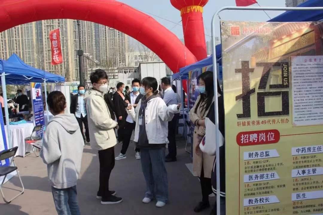 鄭州人才網(wǎng)最新招聘會，巷弄深處的人才盛宴與獨特小店奇遇招募活動