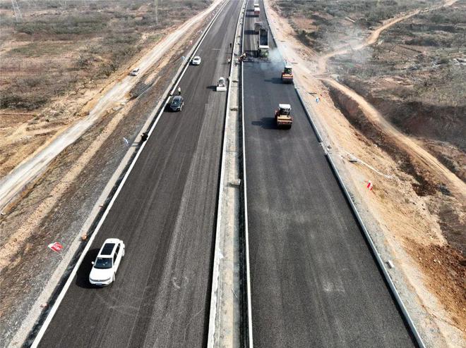 臨大高速公路最新動態(tài)更新，最新消息匯集