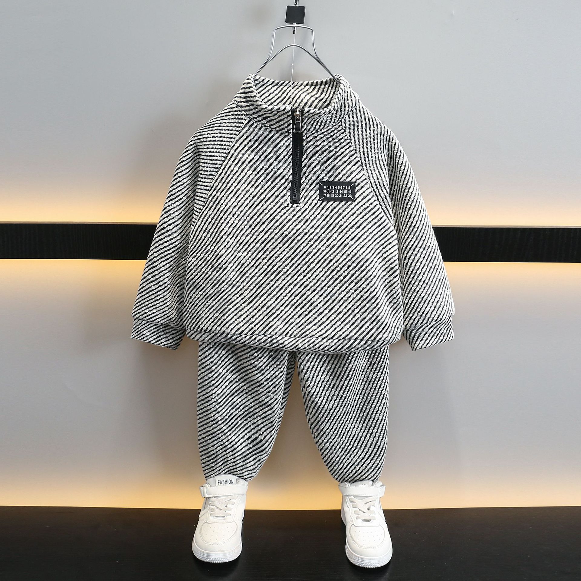 最新款童裝，友誼色彩，溫馨陪伴的童真時光