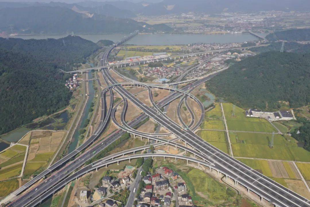 廣大復(fù)線啟程，自然美景的治愈之旅探索最新動態(tài)