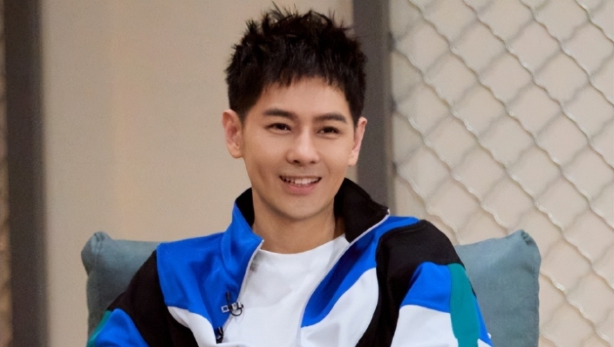 王寶強最新動態(tài)，科技前沿引領智能生活新潮流