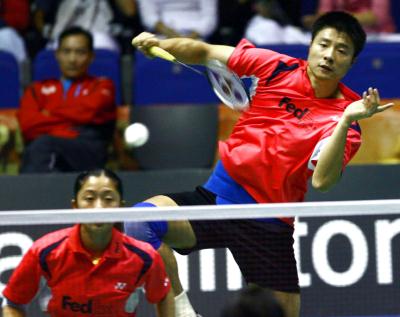 羽毛球世錦賽實(shí)時(shí)賽況更新，賽場動(dòng)態(tài)一覽無余