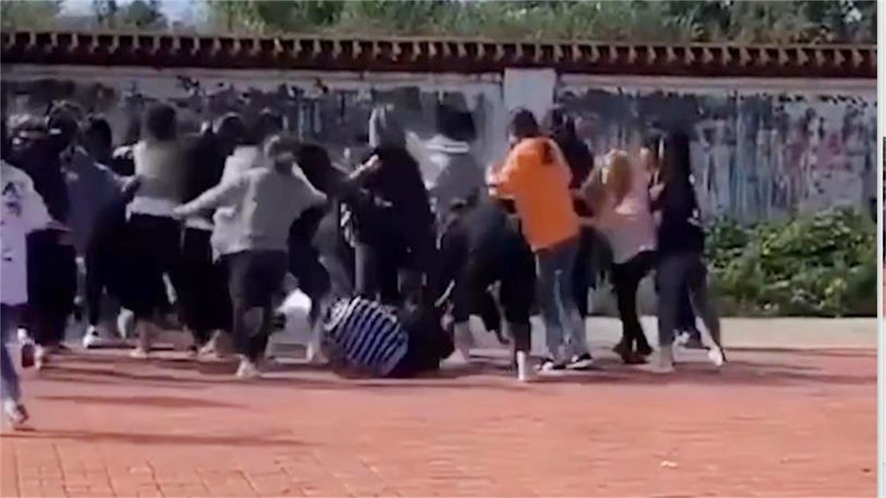 綏化貼吧熱議群架事件，學(xué)習(xí)改變命運，自信引領(lǐng)未來背后的力量